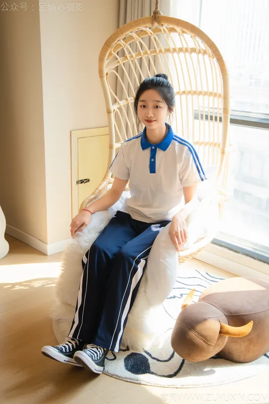 足愉心 NO.031 奶芙（搭配:校服、帆布鞋、白色棉袜、裸足） - 足愉心